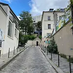 Paris Street Art - Jourdain